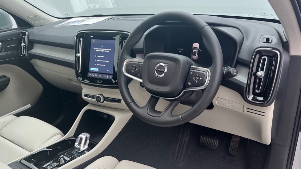 Used Volvo XC40 2025 for sale - 76168741: Photo 5
