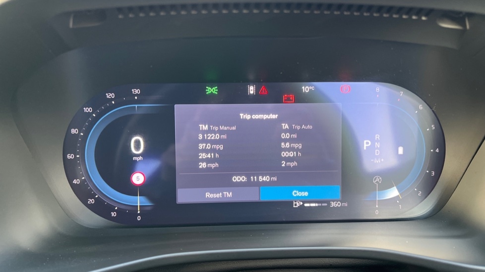 Used Volvo XC40 2025 for sale - 76872726: Photo 11