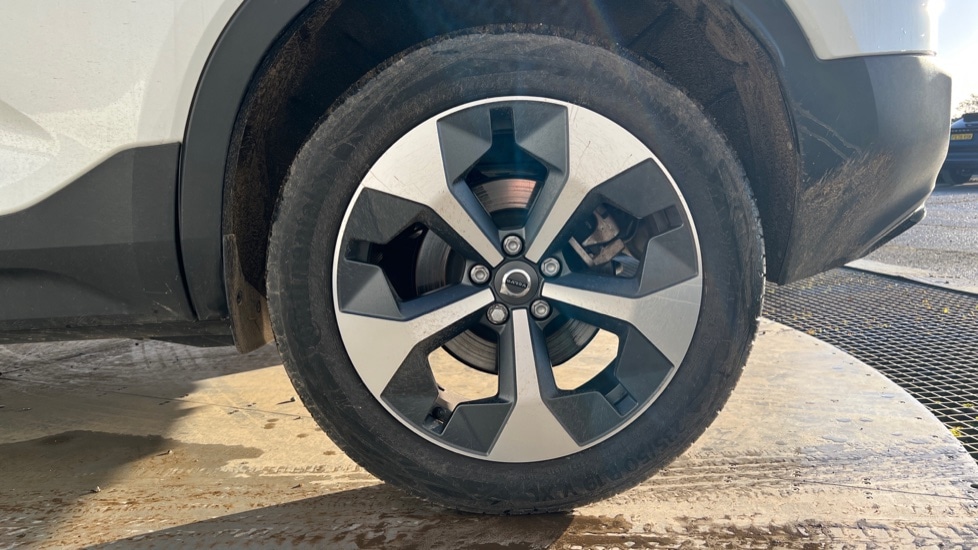 Used Volvo XC40 2025 for sale - 76872726: Photo 26