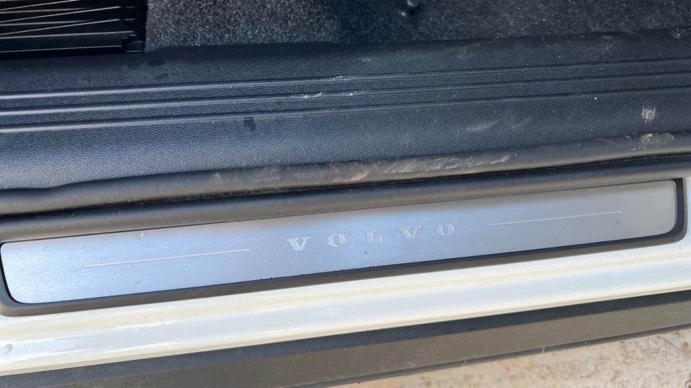 Used Volvo XC40 2025 for sale - 76872726: Photo 39