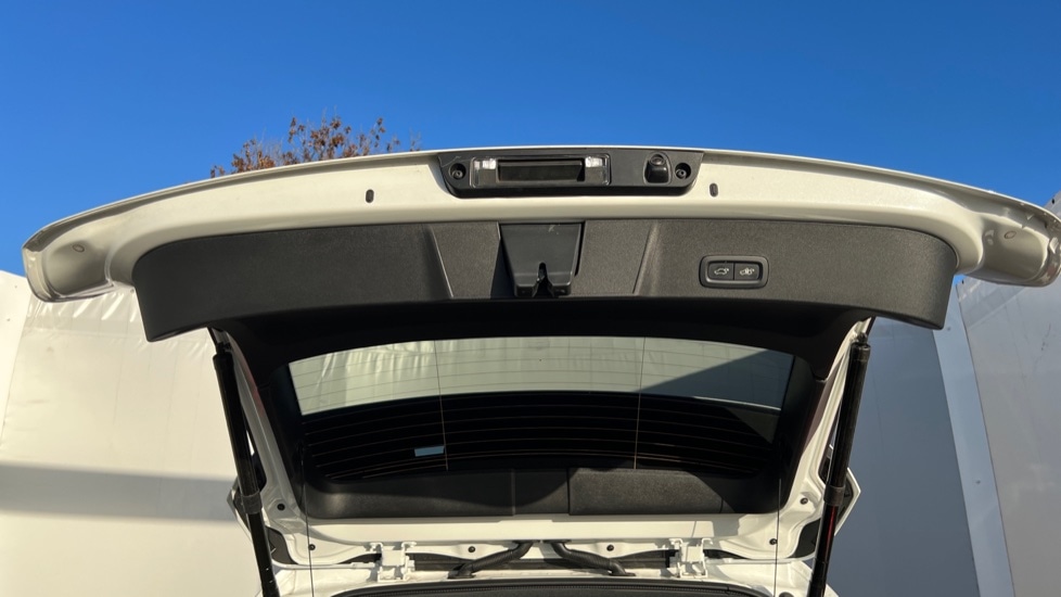 Used Volvo XC40 2025 for sale - 76872726: Photo 41