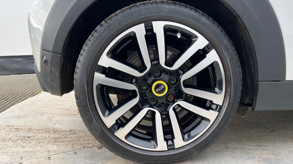 Used MINI Hatch 2021 for sale - 76870361: Photo 19