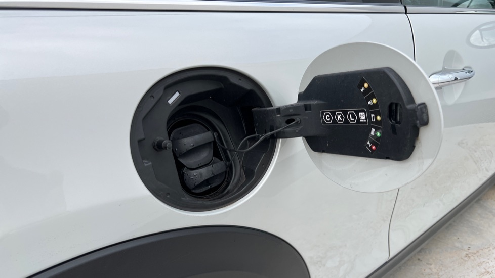 Used MINI Hatch 2021 for sale - 76870361: Photo 23