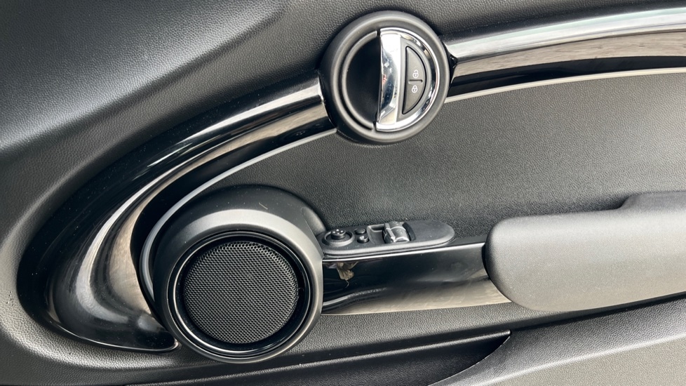 Used MINI Hatch 2021 for sale - 76870361: Photo 32