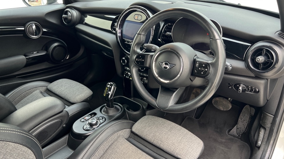 Used MINI Hatch 2021 for sale - 76870361: Photo 9