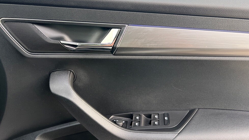 Used Skoda Karoq 2018 for sale - 76874004: Photo 32