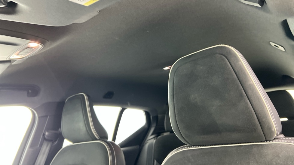 Used Volvo XC40 2021 for sale - 76533896: Photo 11