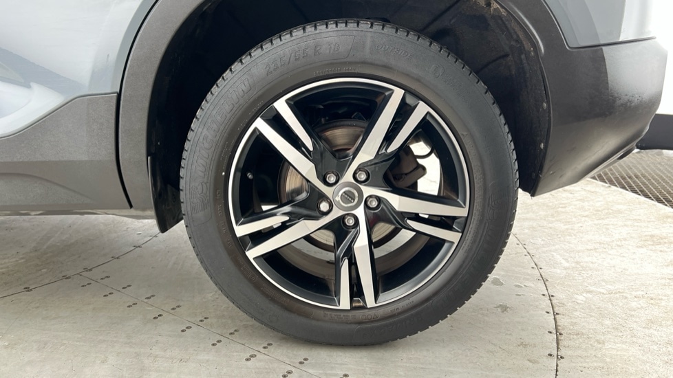 Used Volvo XC40 2021 for sale - 76533896: Photo 4