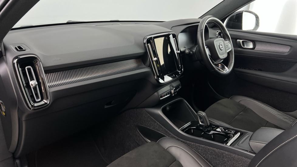 Used Volvo XC40 2021 for sale - 76533896: Photo 6