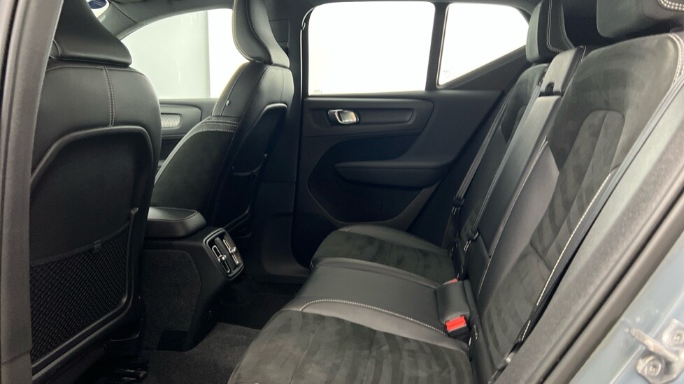 Used Volvo XC40 2021 for sale - 76533896: Photo 7