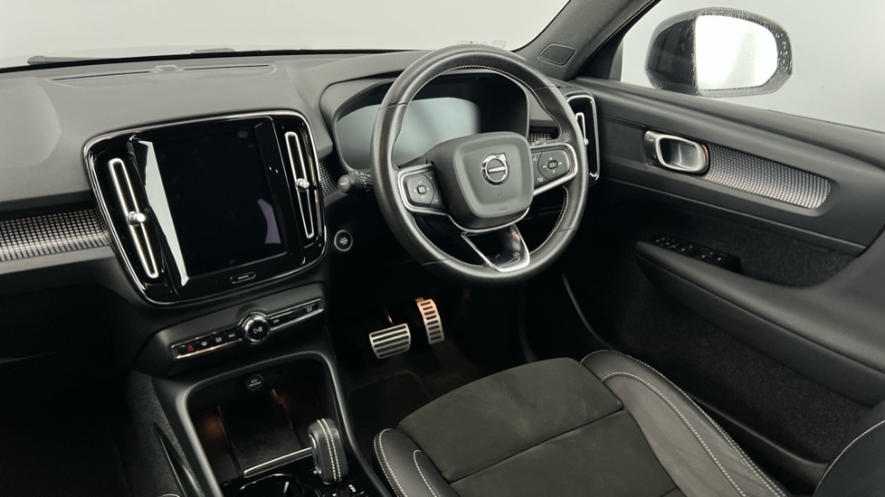 Used Volvo XC40 2021 for sale - 76533896: Photo 8