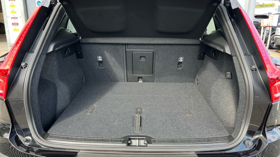 Used Volvo XC40 2024 for sale - 76459058: Photo 17