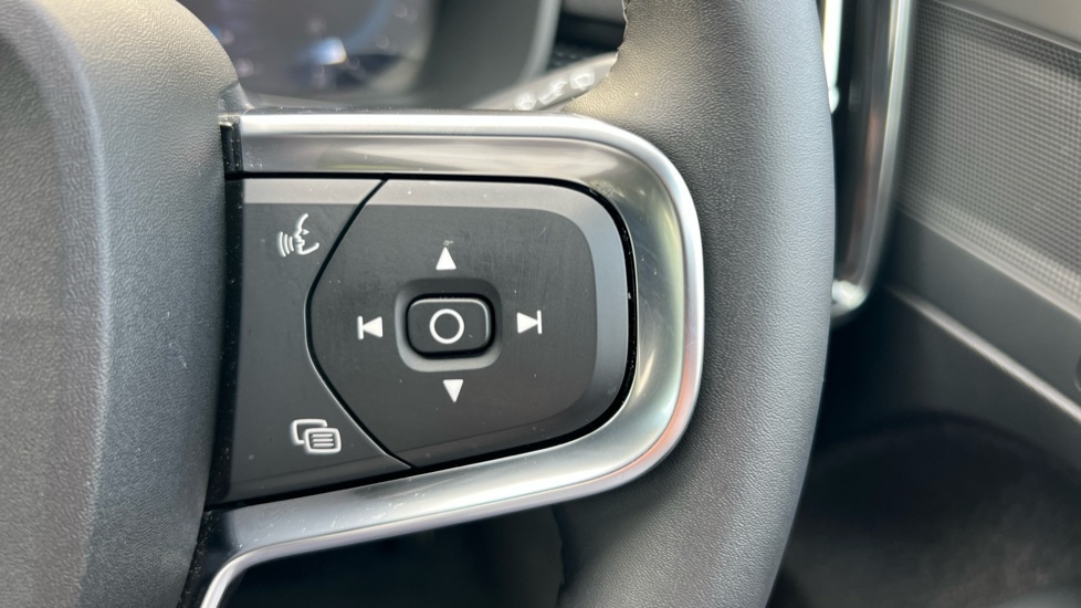 Used Volvo XC40 2024 for sale - 76459058: Photo 19