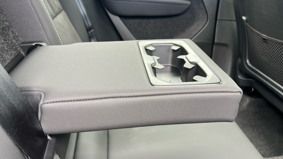 Used Volvo XC40 2024 for sale - 76459058: Photo 31