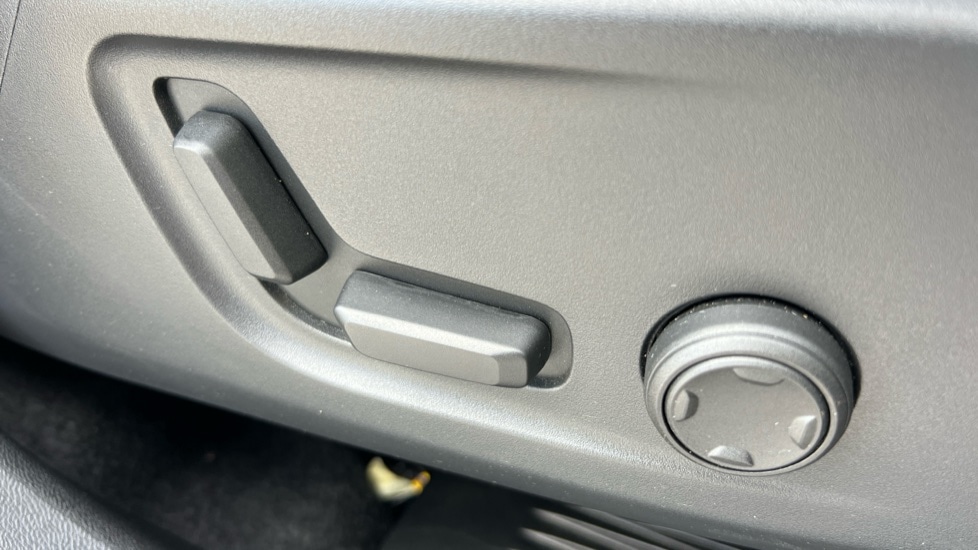 Used Volvo XC40 2024 for sale - 76459058: Photo 46