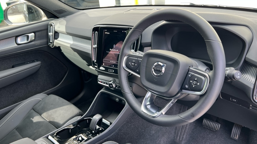 Used Volvo XC40 2024 for sale - 76459058: Photo 5