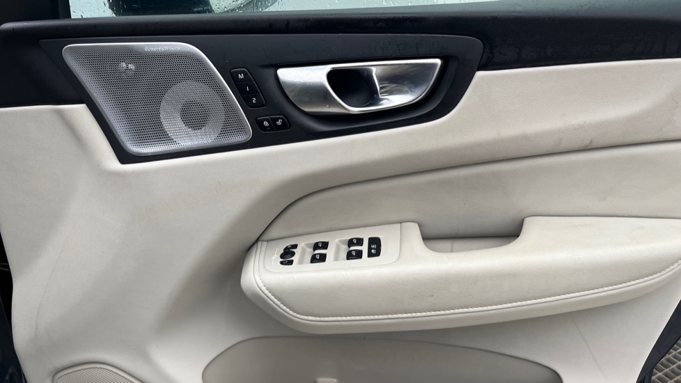 Used Volvo XC60 2025 for sale - 76874146: Photo 15