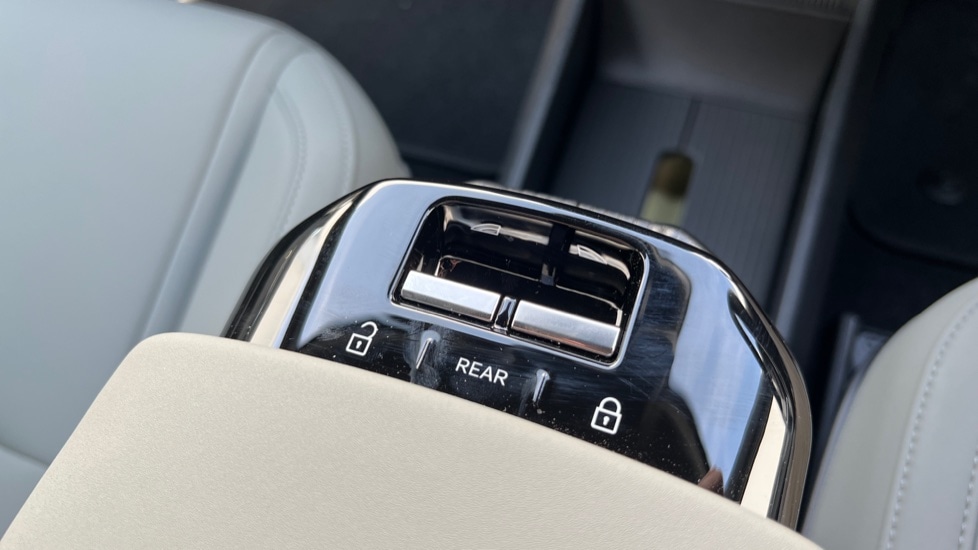 Used Volvo EX30 2025 for sale - 76868278: Photo 29