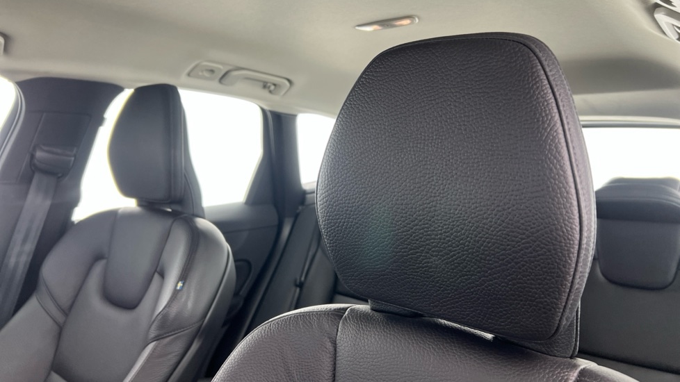 Used Volvo XC60 2022 for sale - 76533951: Photo 11