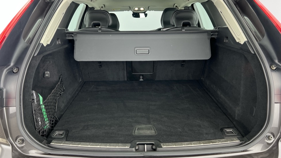 Used Volvo XC60 2022 for sale - 76533951: Photo 5