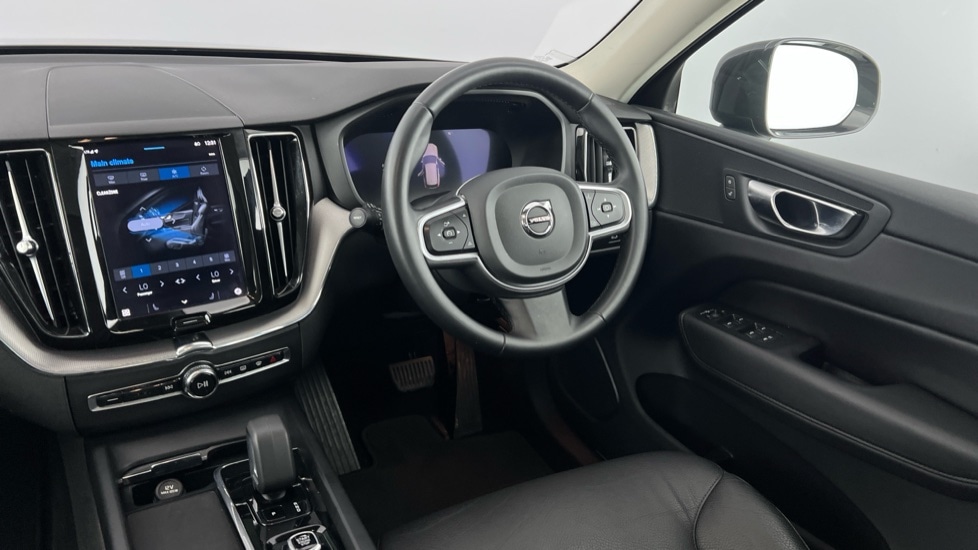 Used Volvo XC60 2022 for sale - 76533951: Photo 8