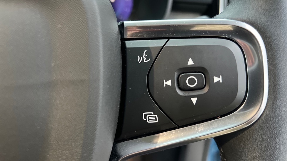 Used Volvo XC40 2022 for sale - 76870418: Photo 19