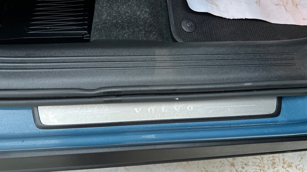 Used Volvo XC40 2022 for sale - 76870418: Photo 38