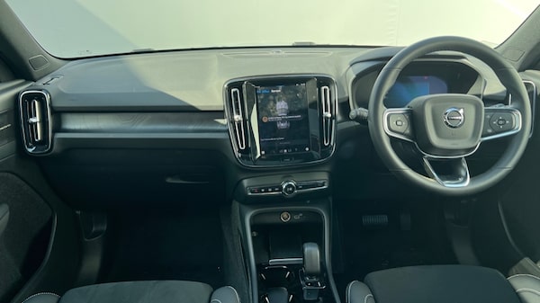 Used Volvo XC40 2025 for sale - 75254698: Photo 21
