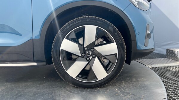 Used Volvo XC40 2025 for sale - 75254698: Photo 24