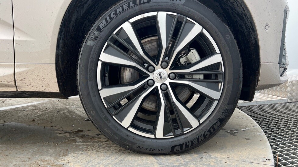 Used Volvo XC60 2024 for sale - 76597887: Photo 25