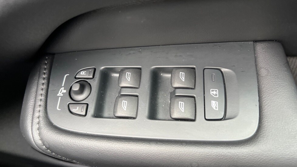 Used Volvo XC60 2024 for sale - 76597887: Photo 30