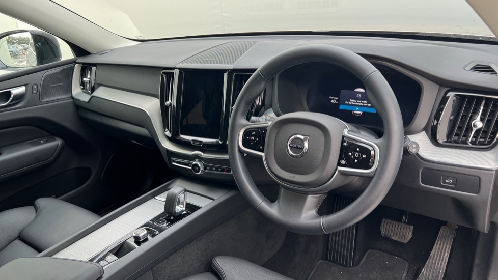 Used Volvo XC60 2024 for sale - 76597887: Photo 5