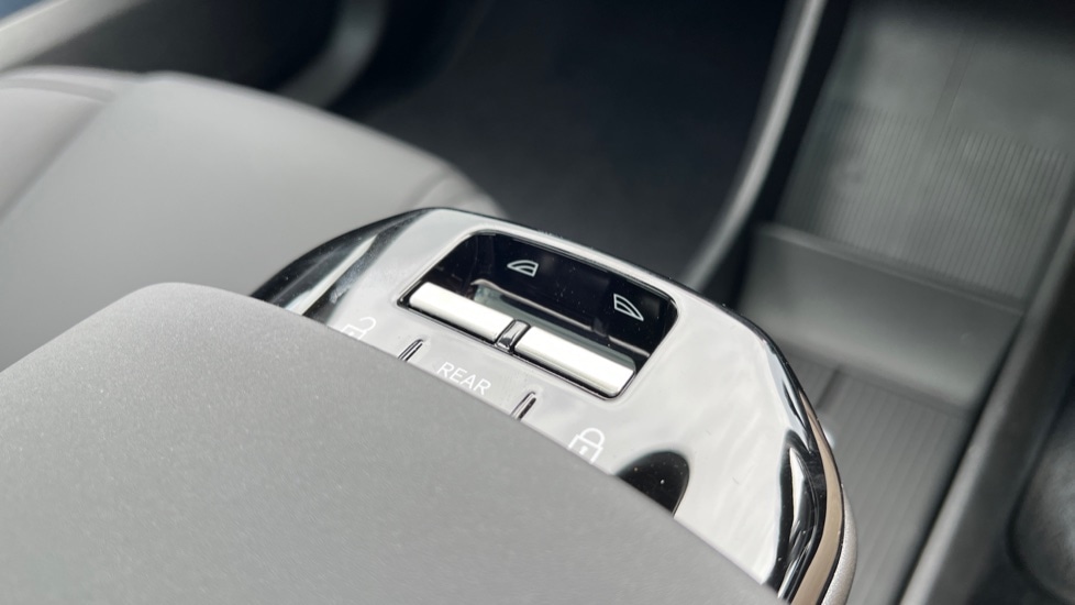 Used Volvo EX30 2025 for sale - 76544505: Photo 29