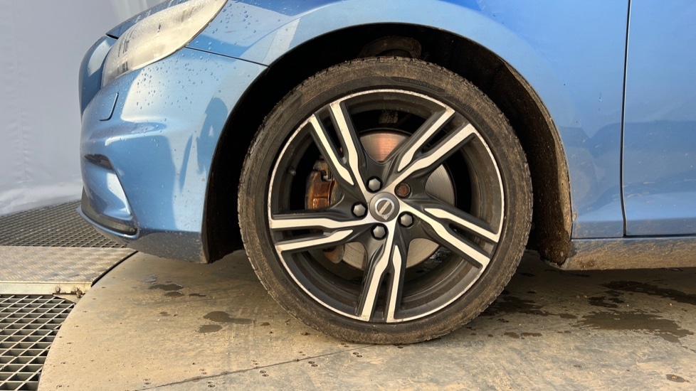 Used Volvo V40 2018 for sale - 76749972: Photo 24