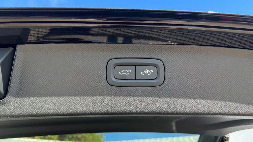 Used Volvo XC90 2025 for sale - 76112474: Photo 45