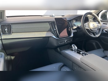Used Volvo XC90 2025 for sale - 76112474: Photo 4