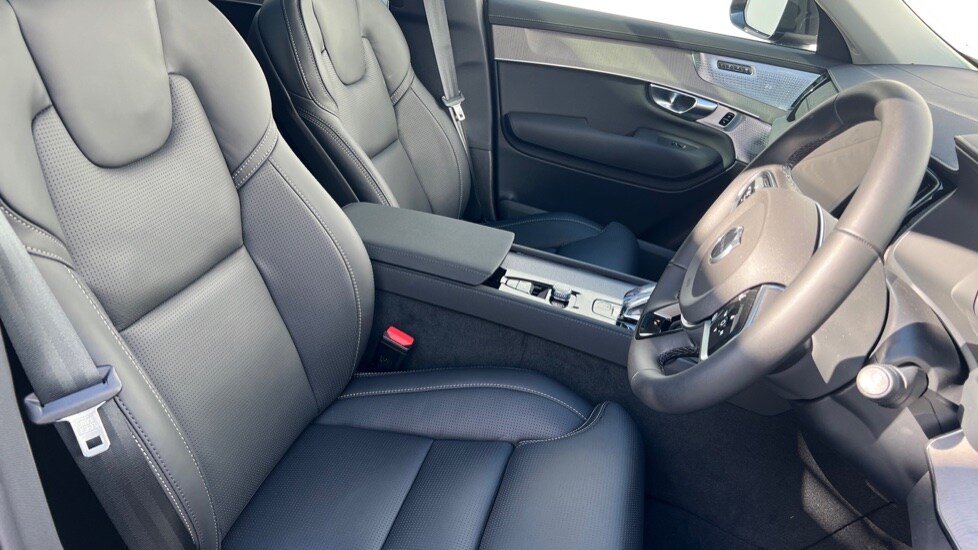 Used Volvo XC90 2025 for sale - 76112474: Photo 9