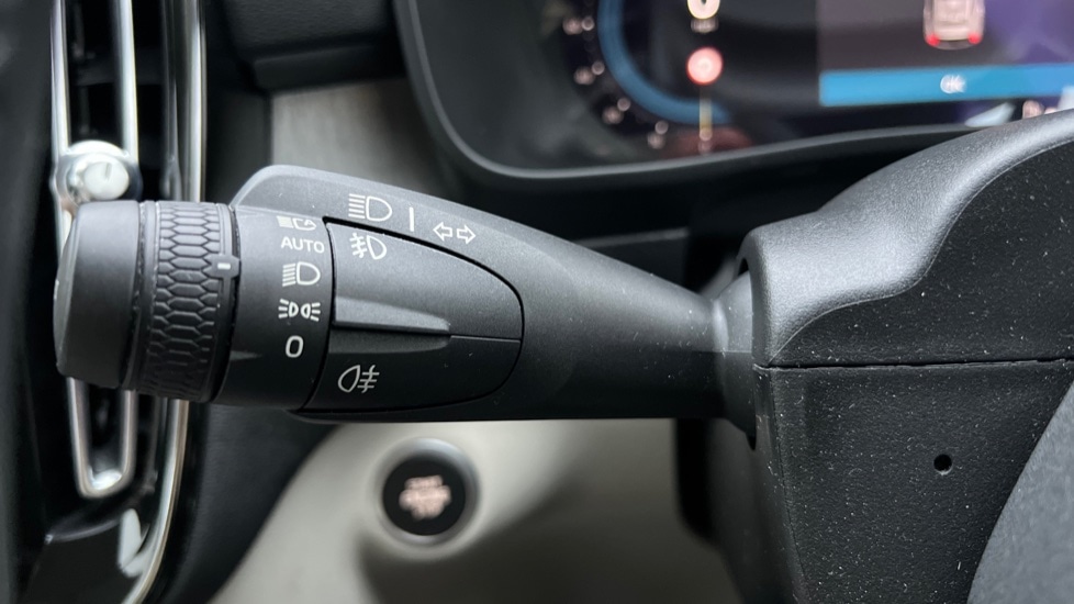 Used Volvo XC40 2022 for sale - 77055653: Photo 28