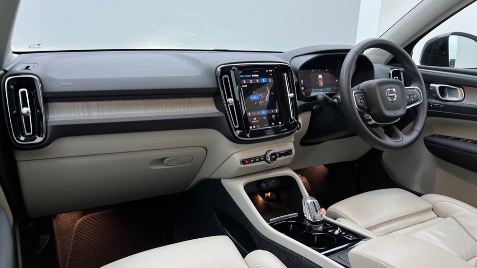 Used Volvo XC40 2022 for sale - 77055653: Photo 4