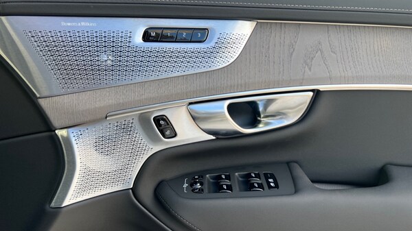 Used Volvo XC90 2025 for sale - 76112337: Photo 15