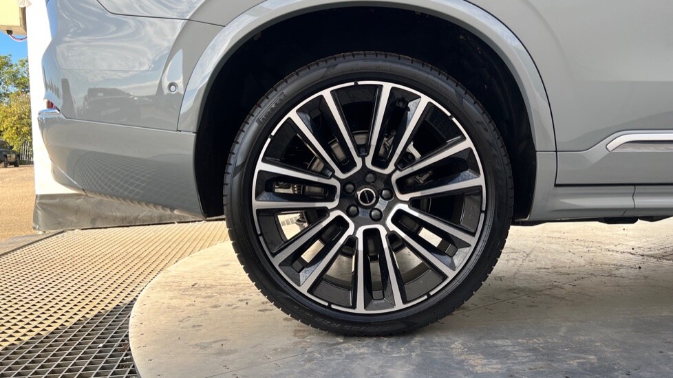 Used Volvo XC90 2025 for sale - 76112337: Photo 16