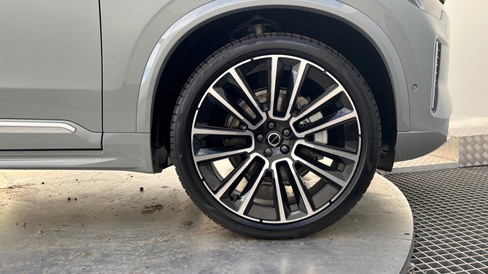 Used Volvo XC90 2025 for sale - 76112337: Photo 25