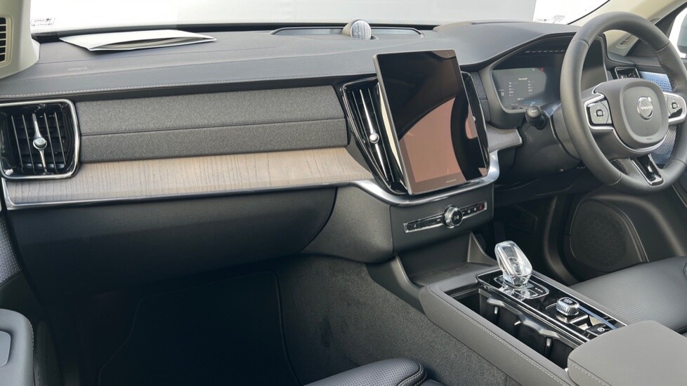 Used Volvo XC90 2025 for sale - 76112337: Photo 4