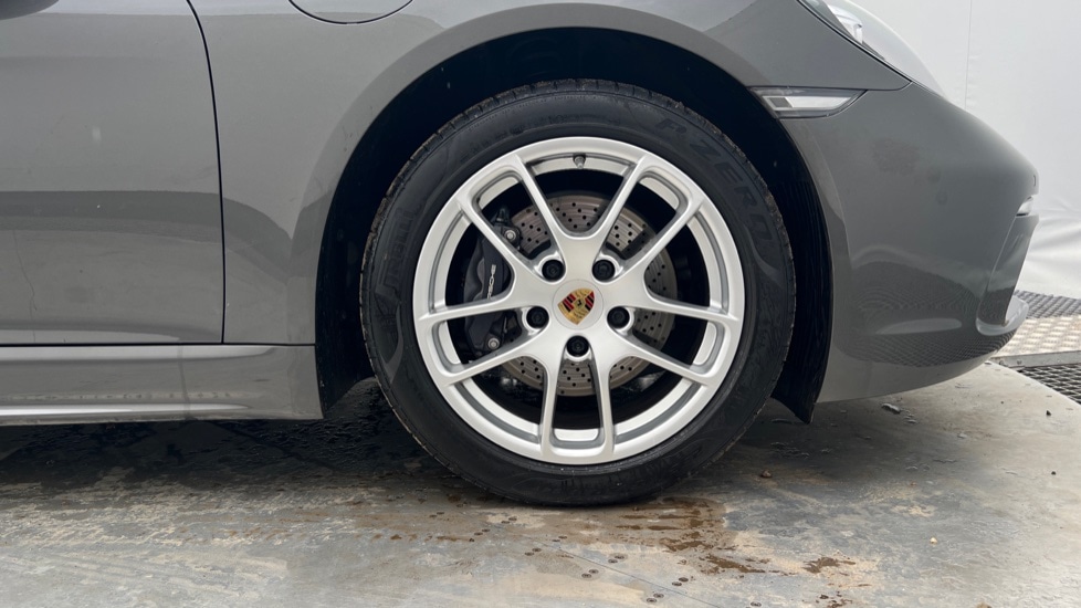 Used Porsche Cayman 2021 for sale - 76868986: Photo 20