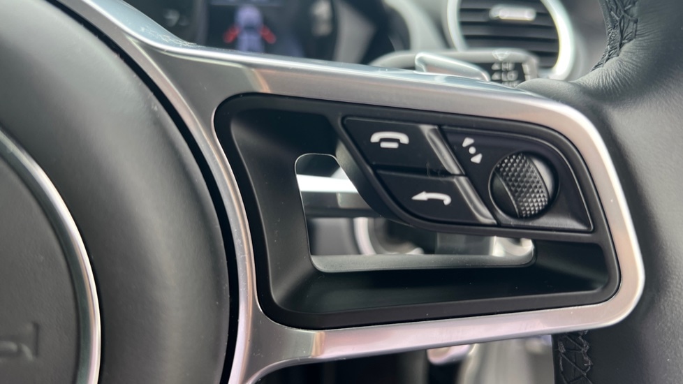 Used Porsche Cayman 2021 for sale - 76868986: Photo 25