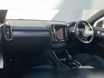 Used Volvo XC40 2024 for sale - 76008021: Photo