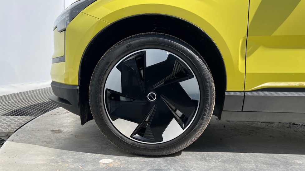 Used Volvo EX30 2025 for sale - 76868281: Photo 25