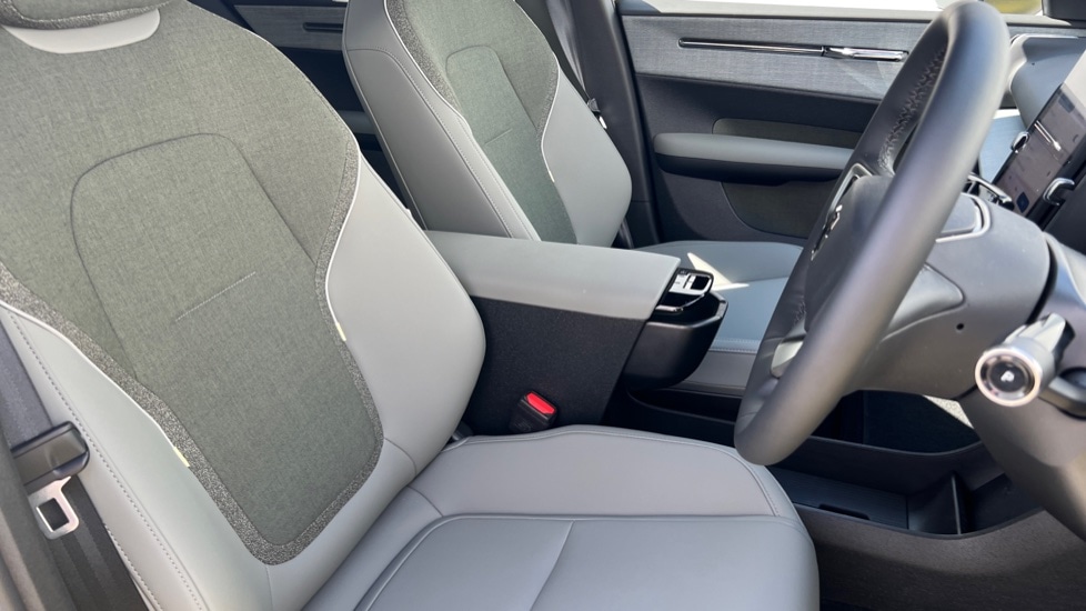 Used Volvo EX30 2025 for sale - 76868281: Photo 9