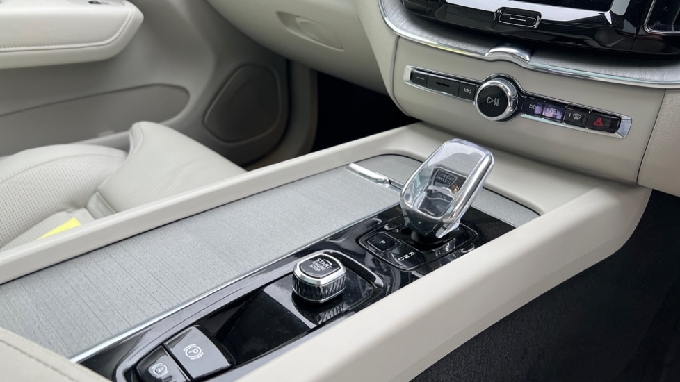 Used Volvo XC60 2025 for sale - 76874681: Photo 14
