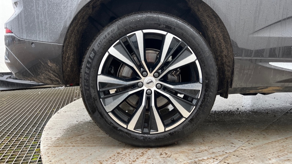 Used Volvo XC60 2025 for sale - 76874681: Photo 16